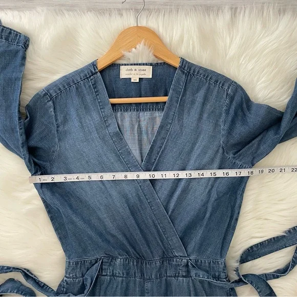 Anthropologie Cloth & Stone Chambray Denim Jumpsuit NEW XS - Picture 10 of 13